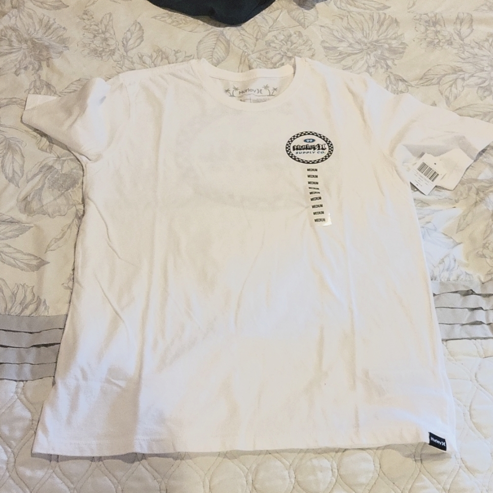 Hurley  t shirt